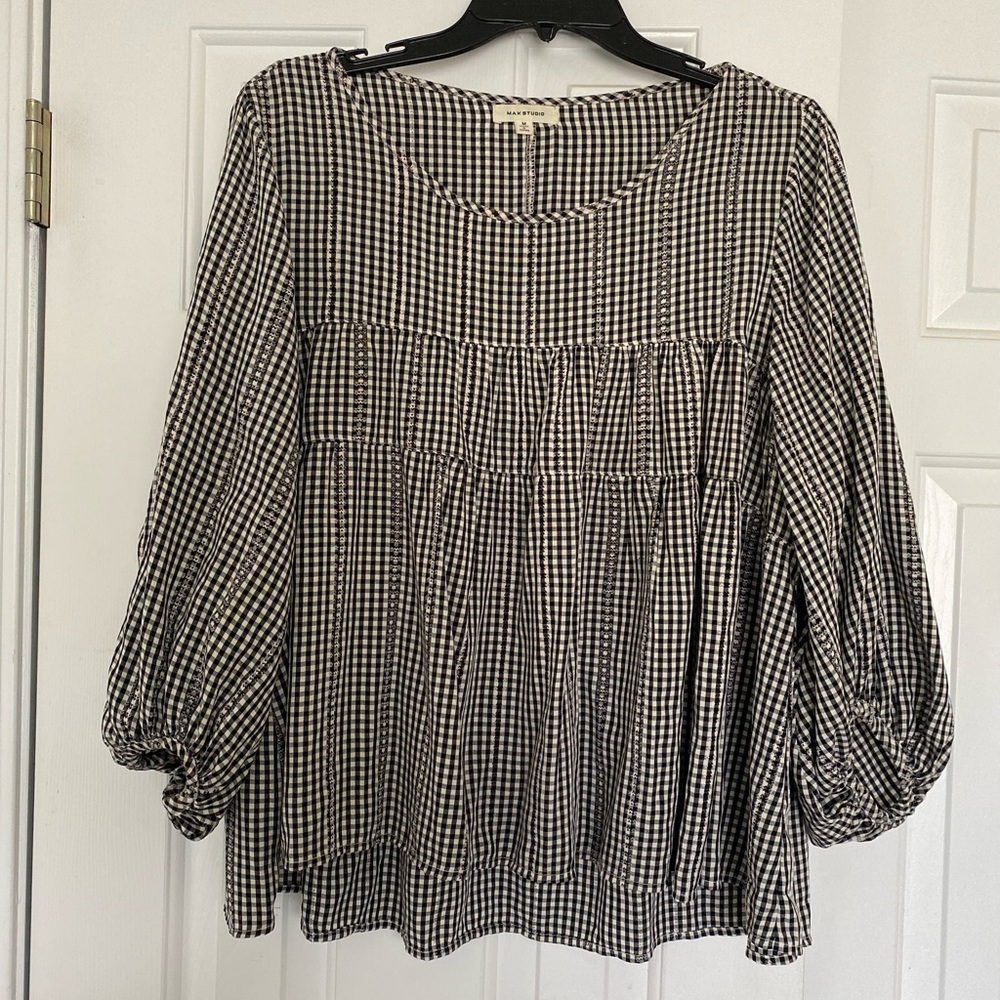 Max Studio black and white checkered blouse. Baby doll size M